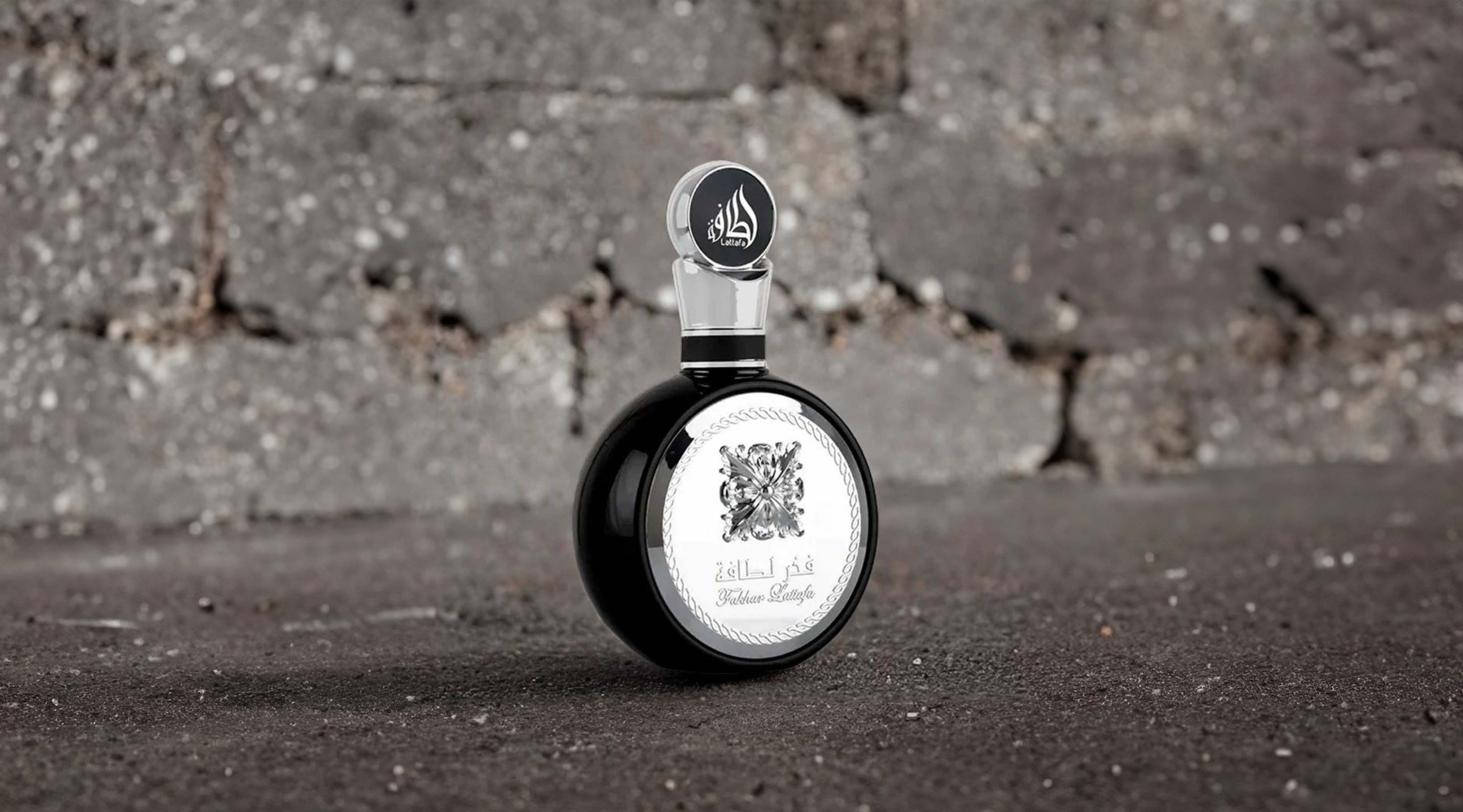 Lattafa Fakhar Black EDP Review: The Fragrance of Timeless Masculinity - My Perfume Shop