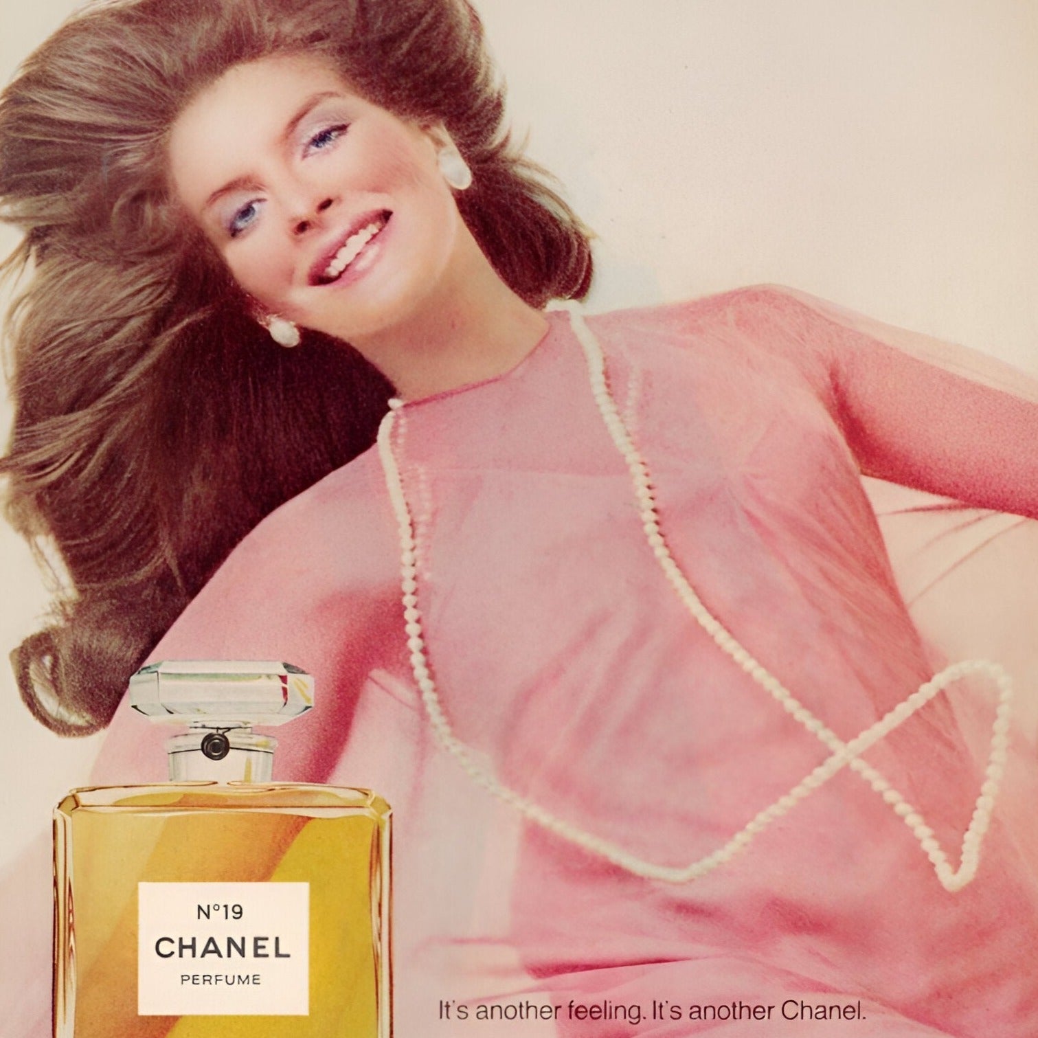 Chanel No.19 EDP | My Perfume Shop